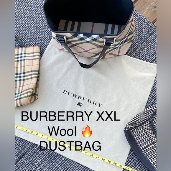 BURBERRY XXL Wool DUSTBAG🔥Hard to Find🔥Pristine👜 Bundle w/Lux Bag & SAVE BIG! - Picture 1 of 8
